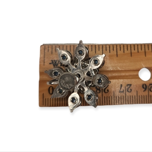 Coro Blue & Silver Flower Screw Back Earrings - Picture 2 of 6